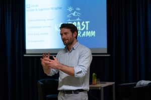 Welchen Einfluss hat das digitale Leben auf unseren sozialen Umgang miteinander und auf das Lernen? 