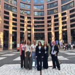 Demokratie zum Anfassen: Schülerinnen und Schüler des BORG tagen im Europäischen Parlament 